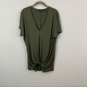 G By Giuliana Olive Green Knot Front Top Short Sleeves V-Neck Hi-Low Hem M NWOT